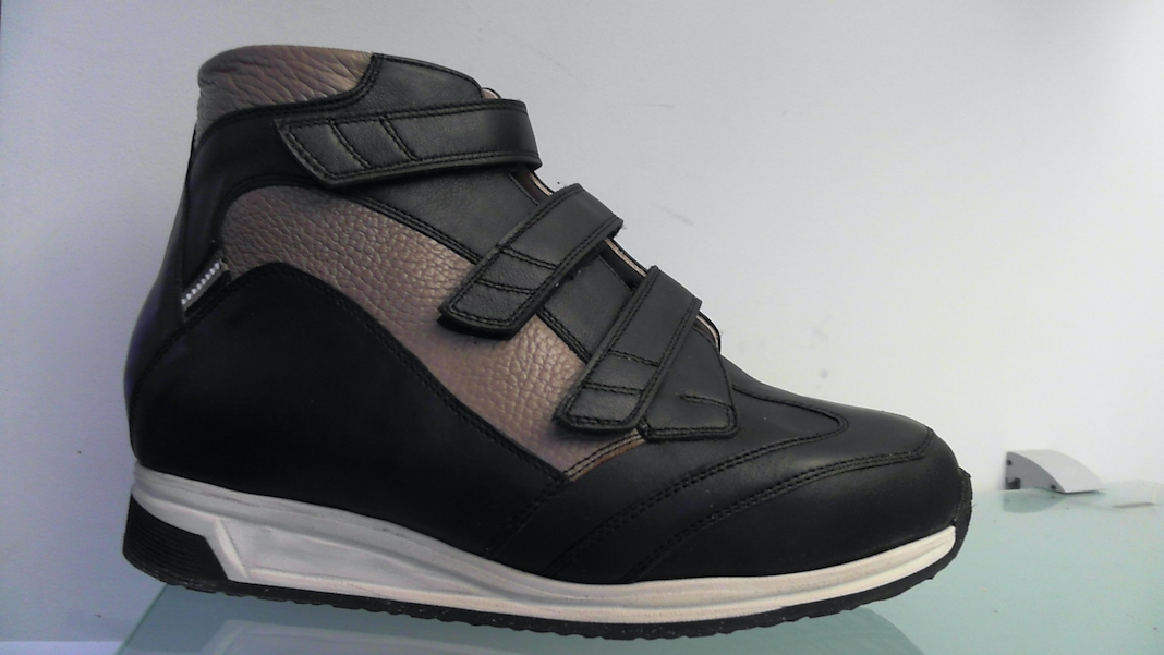 orthopaedische-schuhe-975pwc.jpg